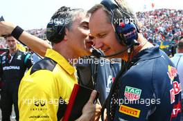 (L to R): Nick Chester (GBR) Renault Sport F1 Team Chassis Technical Director with Paul Monaghan (GBR) Red Bull Racing Chief Engineer on the grid. 24.07.2016. Formula 1 World Championship, Rd 11, Hungarian Grand Prix, Budapest, Hungary, Race Day.