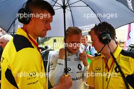 Kevin Magnussen (DEN) Renault Sport F1 Team on the grid. 24.07.2016. Formula 1 World Championship, Rd 11, Hungarian Grand Prix, Budapest, Hungary, Race Day.