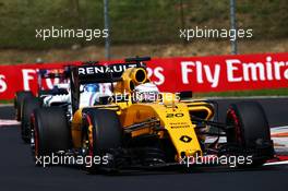 Kevin Magnussen (DEN) Renault Sport F1 Team RS16. 24.07.2016. Formula 1 World Championship, Rd 11, Hungarian Grand Prix, Budapest, Hungary, Race Day.