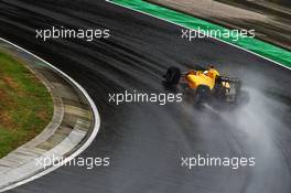 Kevin Magnussen (DEN) Renault Sport F1 Team RS16. 23.07.2016. Formula 1 World Championship, Rd 11, Hungarian Grand Prix, Budapest, Hungary, Qualifying Day.