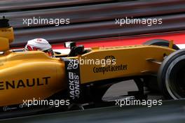 Kevin Magnussen (DEN), Renault Sport F1 Team  23.07.2016. Formula 1 World Championship, Rd 11, Hungarian Grand Prix, Budapest, Hungary, Qualifying Day.