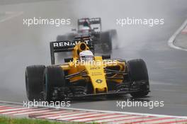 Kevin Magnussen (DEN) Renault Sport F1 Team RS16. 23.07.2016. Formula 1 World Championship, Rd 11, Hungarian Grand Prix, Budapest, Hungary, Qualifying Day.