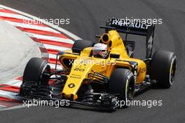 Kevin Magnussen (DEN) Renault Sport F1 Team RS16. 23.07.2016. Formula 1 World Championship, Rd 11, Hungarian Grand Prix, Budapest, Hungary, Qualifying Day.