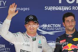 Nico Rosberg (GER), Mercedes AMG F1 Team and Daniel Ricciardo (AUS), Red Bull Racing  23.07.2016. Formula 1 World Championship, Rd 11, Hungarian Grand Prix, Budapest, Hungary, Qualifying Day.