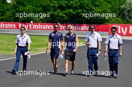Marcus Ericsson (SWE) Sauber F1 Team walks the circuit with the team. 21.07.2016. Formula 1 World Championship, Rd 11, Hungarian Grand Prix, Budapest, Hungary, Preparation Day.