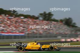 Kevin Magnussen (DEN) Renault Sport F1 Team RS16. 02.09.2016. Formula 1 World Championship, Rd 14, Italian Grand Prix, Monza, Italy, Practice Day.