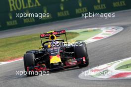 Max Verstappen (NLD) Red Bull Racing RB12 with the Halo cockpit cover. 02.09.2016. Formula 1 World Championship, Rd 14, Italian Grand Prix, Monza, Italy, Practice Day.