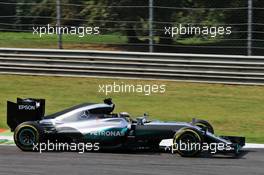 Lewis Hamilton (GBR) Mercedes AMG F1 W07 Hybrid. 02.09.2016. Formula 1 World Championship, Rd 14, Italian Grand Prix, Monza, Italy, Practice Day.