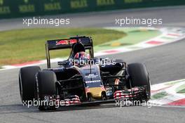 Daniil Kvyat (RUS) Scuderia Toro Rosso STR11. 02.09.2016. Formula 1 World Championship, Rd 14, Italian Grand Prix, Monza, Italy, Practice Day.