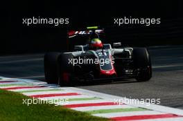 Esteban Gutierrez (MEX) Haas F1 Team VF-16. 02.09.2016. Formula 1 World Championship, Rd 14, Italian Grand Prix, Monza, Italy, Practice Day.