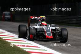 Esteban Gutierrez (MEX), Haas F1 Team  02.09.2016. Formula 1 World Championship, Rd 14, Italian Grand Prix, Monza, Italy, Practice Day.