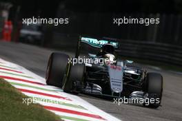 Lewis Hamilton (GBR), Mercedes AMG F1 Team  02.09.2016. Formula 1 World Championship, Rd 14, Italian Grand Prix, Monza, Italy, Practice Day.