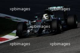 Lewis Hamilton (GBR) Mercedes AMG F1 W07 Hybrid. 02.09.2016. Formula 1 World Championship, Rd 14, Italian Grand Prix, Monza, Italy, Practice Day.