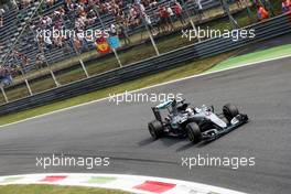 Lewis Hamilton (GBR) Mercedes AMG F1 W07 Hybrid. 03.09.2016. Formula 1 World Championship, Rd 14, Italian Grand Prix, Monza, Italy, Qualifying Day.