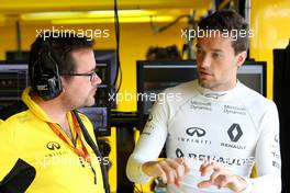 (L to R): Julien Simon-Chautemps (FRA) Renault Sport F1 Team Race Engineer with Jolyon Palmer (GBR) Renault Sport F1 Team. 03.09.2016. Formula 1 World Championship, Rd 14, Italian Grand Prix, Monza, Italy, Qualifying Day.