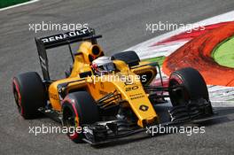 Kevin Magnussen (DEN) Renault Sport F1 Team RS16. 03.09.2016. Formula 1 World Championship, Rd 14, Italian Grand Prix, Monza, Italy, Qualifying Day.