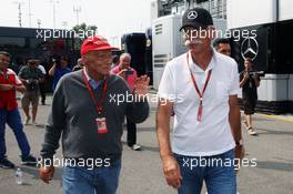 (L to R): Niki Lauda (AUT) Mercedes Non-Executive Chairman with Dr. Dieter Zetsche (GER) Daimler AG CEO. 04.09.2016. Formula 1 World Championship, Rd 14, Italian Grand Prix, Monza, Italy, Race Day.
