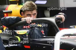 Max Verstappen (NLD) Red Bull Racing RB12 with the Halo cockpit cover. 01.09.2016. Formula 1 World Championship, Rd 14, Italian Grand Prix, Monza, Italy, Preparation Day.