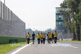 Jolyon Palmer (GBR), Renault Sport F1 Team  01.09.2016. Formula 1 World Championship, Rd 14, Italian Grand Prix, Monza, Italy, Preparation Day.