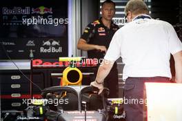 Halo cockpit cover on the Red Bull Racing RB12 of Max Verstappen (NLD). 01.09.2016. Formula 1 World Championship, Rd 14, Italian Grand Prix, Monza, Italy, Preparation Day.
