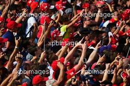 Fans in the pits. 01.09.2016. Formula 1 World Championship, Rd 14, Italian Grand Prix, Monza, Italy, Preparation Day.