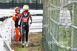 Esteban Gutierrez (MEX) Haas F1 Team walks back to the pits after he stopped in the second practice session. 07.10.2016. Formula 1 World Championship, Rd 17, Japanese Grand Prix, Suzuka, Japan, Practice Day.