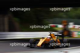 Kevin Magnussen (DEN) Renault Sport F1 Team RS16. 07.10.2016. Formula 1 World Championship, Rd 17, Japanese Grand Prix, Suzuka, Japan, Practice Day.