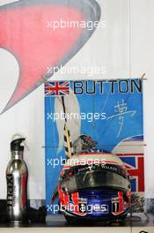 The helmet of Jenson Button (GBR) McLaren. 07.10.2016. Formula 1 World Championship, Rd 17, Japanese Grand Prix, Suzuka, Japan, Practice Day.