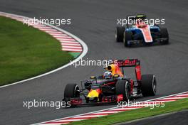 Daniel Ricciardo (AUS) Red Bull Racing RB12. 08.10.2016. Formula 1 World Championship, Rd 17, Japanese Grand Prix, Suzuka, Japan, Qualifying Day.