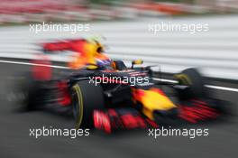 Max Verstappen (NLD) Red Bull Racing RB12. 08.10.2016. Formula 1 World Championship, Rd 17, Japanese Grand Prix, Suzuka, Japan, Qualifying Day.