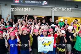 Young fans with the Renault Sport F1 Team. 06.10.2016. Formula 1 World Championship, Rd 17, Japanese Grand Prix, Suzuka, Japan, Preparation Day.