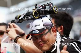 A McLaren fan. 06.10.2016. Formula 1 World Championship, Rd 17, Japanese Grand Prix, Suzuka, Japan, Preparation Day.