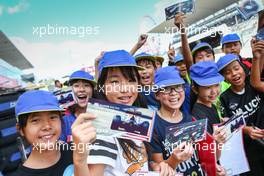 Young Manor Racing fans. 06.10.2016. Formula 1 World Championship, Rd 17, Japanese Grand Prix, Suzuka, Japan, Preparation Day.