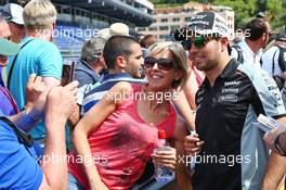 Sergio Perez (MEX) Sahara Force India F1 with fans. 27.05.2016. Formula 1 World Championship, Rd 6, Monaco Grand Prix, Monte Carlo, Monaco, Friday.