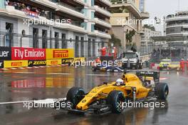 Kevin Magnussen (DEN) Renault Sport F1 Team RS16. 29.05.2015. Formula 1 World Championship, Rd 6, Monaco Grand Prix, Monte Carlo, Monaco, Race Day.