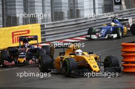 Kevin Magnussen (DEN) Renault Sport F1 Team RE16. 29.05.2015. Formula 1 World Championship, Rd 6, Monaco Grand Prix, Monte Carlo, Monaco, Race Day.