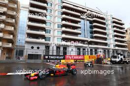 Daniel Ricciardo (AUS) Red Bull Racing RB12. 29.05.2015. Formula 1 World Championship, Rd 6, Monaco Grand Prix, Monte Carlo, Monaco, Race Day.