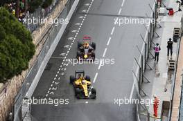 Kevin Magnussen (DEN) Renault Sport F1 Team RS16. 29.05.2015. Formula 1 World Championship, Rd 6, Monaco Grand Prix, Monte Carlo, Monaco, Race Day.