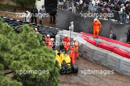 Jolyon Palmer (GBR) Renault Sport F1 Team RS16 crashed out of the race. 29.05.2015. Formula 1 World Championship, Rd 6, Monaco Grand Prix, Monte Carlo, Monaco, Race Day.