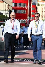 Ron Dennis (GBR) McLaren Executive Chairman (Left). 28.05.2016. Formula 1 World Championship, Rd 6, Monaco Grand Prix, Monte Carlo, Monaco, Qualifying Day.