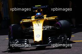Jolyon Palmer (GBR) Renault Sport F1 Team RS16 leaves the pits. 28.05.2016. Formula 1 World Championship, Rd 6, Monaco Grand Prix, Monte Carlo, Monaco, Qualifying Day.