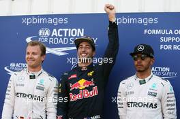 Qualifying top three in parc ferme (L to R): Nico Rosberg (GER) Mercedes AMG F1, second; Daniel Ricciardo (AUS) Red Bull Racing, pole position; Lewis Hamilton (GBR) Mercedes AMG F1, third. 28.05.2016. Formula 1 World Championship, Rd 6, Monaco Grand Prix, Monte Carlo, Monaco, Qualifying Day.