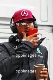 Lewis Hamilton (GBR) Mercedes AMG F1 on the drivers parade. 29.05.2015. Formula 1 World Championship, Rd 6, Monaco Grand Prix, Monte Carlo, Monaco, Race Day.
