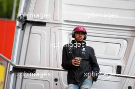 Lewis Hamilton (GBR) Mercedes AMG F1 on the drivers parade. 29.05.2015. Formula 1 World Championship, Rd 6, Monaco Grand Prix, Monte Carlo, Monaco, Race Day.