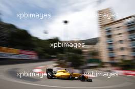 Kevin Magnussen (DEN) Renault Sport F1 Team RS16. 26.05.2016. Formula 1 World Championship, Rd 6, Monaco Grand Prix, Monte Carlo, Monaco, Practice Day.