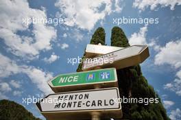 Monaco road signs. 25.05.2016. Formula 1 World Championship, Rd 6, Monaco Grand Prix, Monte Carlo, Monaco, Preparation Day.
