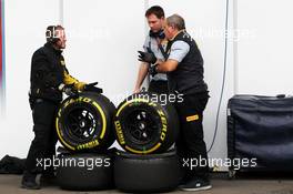 Pirelli tyre technicians. 28.10.2016. Formula 1 World Championship, Rd 19, Mexican Grand Prix, Mexico City, Mexico, Practice Day.