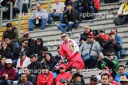 Fans in the grandstand. 28.10.2016. Formula 1 World Championship, Rd 19, Mexican Grand Prix, Mexico City, Mexico, Practice Day.