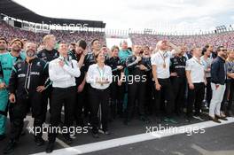 Mercedes AMG F1 celebrate at the podium. 30.10.2016. Formula 1 World Championship, Rd 19, Mexican Grand Prix, Mexico City, Mexico, Race Day.