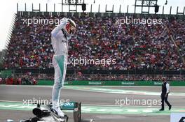 1st place Lewis Hamilton (GBR) Mercedes AMG F1 W07 . 30.10.2016. Formula 1 World Championship, Rd 19, Mexican Grand Prix, Mexico City, Mexico, Race Day.